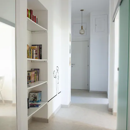 Isola Dei Racconti - - * Кальяри